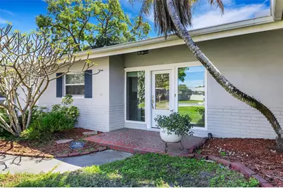 11436 Ridgewood Circle, Seminole, FL 33772 - Photo 4