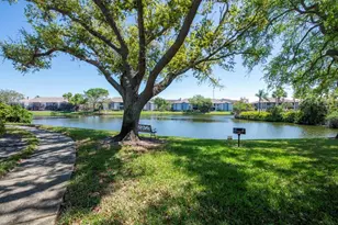 10265 Gandy Blvd N, Saint Petersburg, FL 33702 - Photo 2