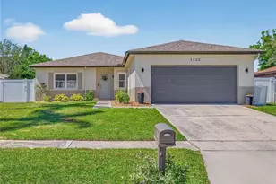 1222 Ranchwood Dr E, Dunedin, FL 34698 - Photo 1