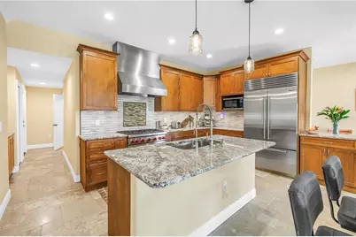 1939 Hawaii Avenue NE, Saint Petersburg, FL 33703 - Photo 6