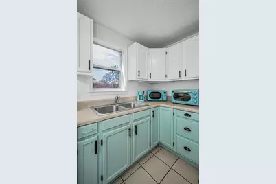 1918 Macomber Avenue, Clearwater, FL 33755 - Photo 14