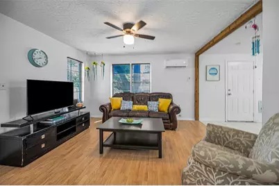 1918 Macomber Avenue, Clearwater, FL 33755 - Photo 8