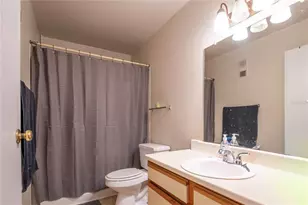 1400 Gandy Blvd N, Saint Petersburg, FL 33702 - Photo 12