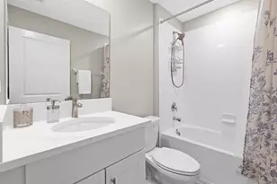 7166 Samuel Ivy Dr, Tampa, FL 33619 - Photo 12