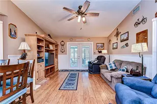 36304 Santeelah Dr, Zephyrhills, FL 33541 - Photo 20