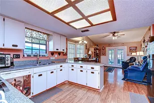 36304 Santeelah Dr, Zephyrhills, FL 33541 - Photo 14