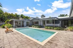 4160 39th St S, Saint Petersburg, FL 33711 - Photo 2