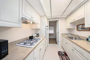 1950 59th Ave N, Saint Petersburg, FL 33714 - Photo 6