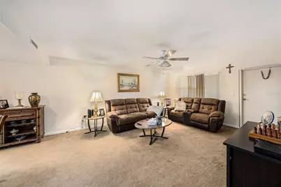 1950 59th Avenue N #302, Saint Petersburg, FL 33714 - Photo 4