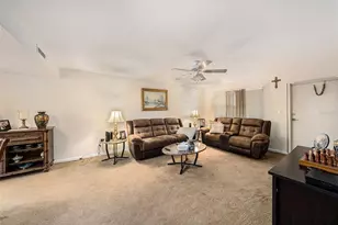 1950 59th Ave N, Saint Petersburg, FL 33714 - Photo 4