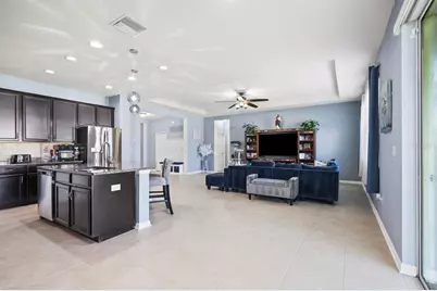 11204 Coventry Grove Circle, Lithia, FL 33547 - Photo 12