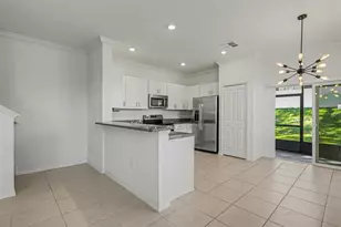 36456 Well Hill Wy, Zephyrhills, FL 33541 - Photo 6