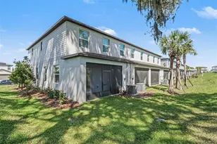 36456 Well Hill Wy, Zephyrhills, FL 33541 - Photo 24