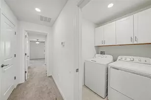 36456 Well Hill Wy, Zephyrhills, FL 33541 - Photo 12