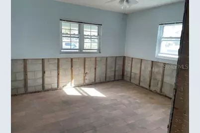 1924 62nd Avenue NE, Saint Petersburg, FL 33702 - Photo 32