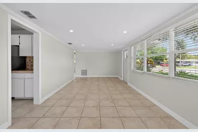 4016 W Montgomery Terrace, Tampa, FL 33616 - Photo 8