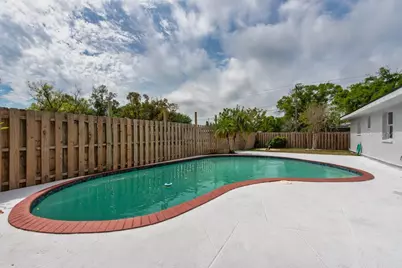 4016 W Montgomery Terrace, Tampa, FL 33616 - Photo 2