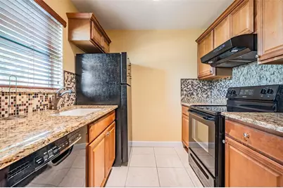104 Cordova Green, Seminole, FL 33777 - Photo 8