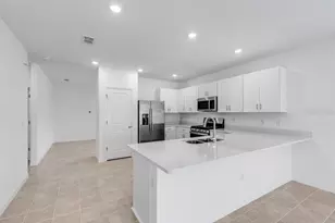 13836 Shellmore Ave, Palmetto, FL 34221 - Photo 8