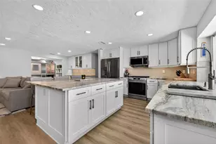 1435 48th Ave NE, Saint Petersburg, FL 33703 - Photo 14