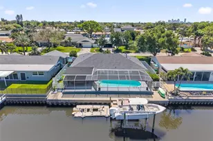 1435 48th Ave NE, Saint Petersburg, FL 33703 - Photo 2