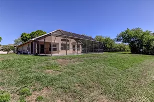 10002 Oasis Palm Dr, Tampa, FL 33615 - Photo 68