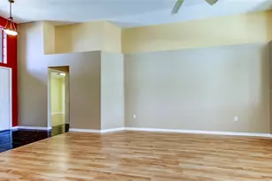 10002 Oasis Palm Dr, Tampa, FL 33615 - Photo 10