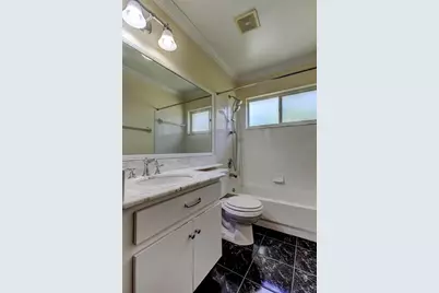 10002 Oasis Palm Drive, Tampa, FL 33615 - Photo 46