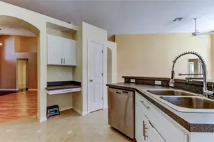10002 Oasis Palm Dr, Tampa, FL 33615 - Photo 20
