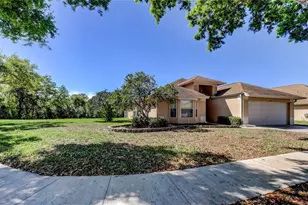 10002 Oasis Palm Dr, Tampa, FL 33615 - Photo 2