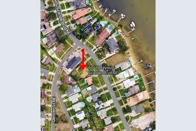 6046 Bayou Grande Boulevard NE, Saint Petersburg, FL 33703 - Photo 2
