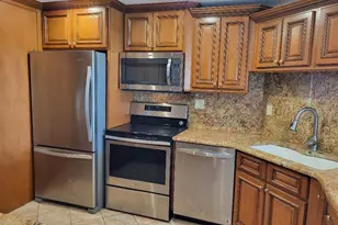 7400 Sun Island Dr S, South Pasadena, FL 33707 - Photo 4