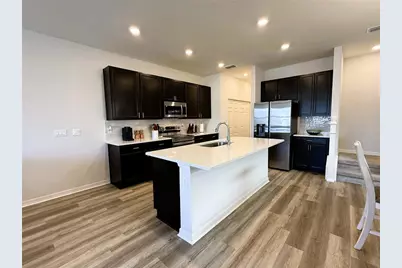 390 Windy Willow Way, Saint Cloud, FL 34771 - Photo 6