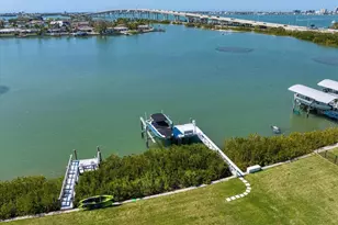 110 Harbor View Ln, Belleair Bluffs, FL 33770 - Photo 8