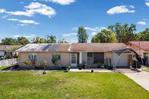 507 Shore Dr E, Oldsmar, FL 34677 - Photo 2