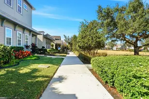 6955 Higgs Alley, Orlando, FL 32827 - Photo 4