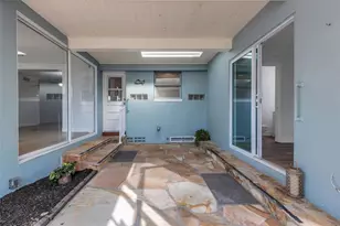 7912 Garden Dr N, Saint Petersburg, FL 33710 - Photo 46