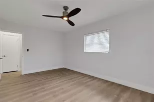 7912 Garden Dr N, Saint Petersburg, FL 33710 - Photo 36