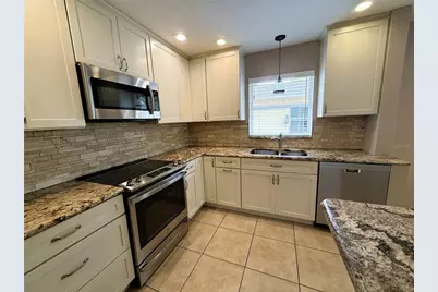 8184 24th Avenue N, Saint Petersburg, FL 33710 - Photo 8