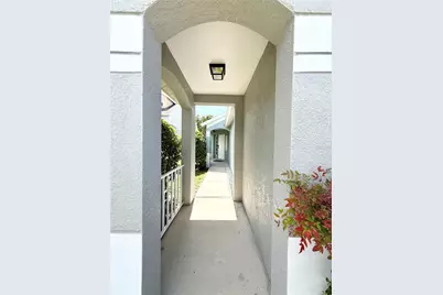 6043 Pointe Pleasant Boulevard, Wesley Chapel, FL 33545 - Photo 2