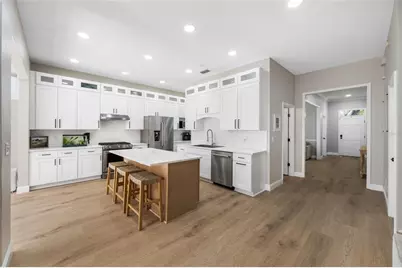 2808 Southpointe Lane, Tampa, FL 33611 - Photo 12