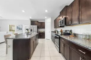 7048 Samuel Ivy Dr, Tampa, FL 33619 - Photo 8