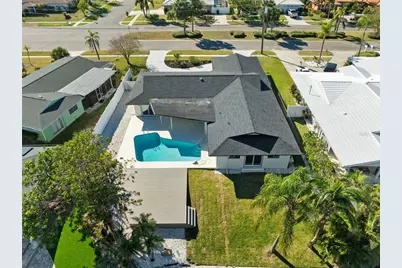 475 Island Way, Clearwater Beach, FL 33767 - Photo 36