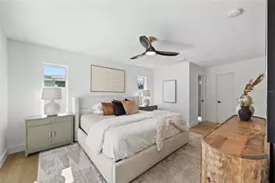 475 Island Way, Clearwater Beach, FL 33767 - Photo 22