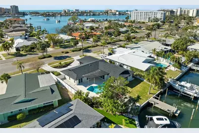 475 Island Way, Clearwater Beach, FL 33767 - Photo 38