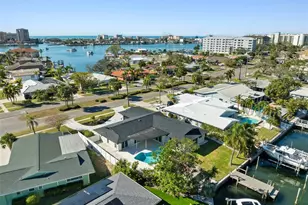 475 Island Way, Clearwater Beach, FL 33767 - Photo 38