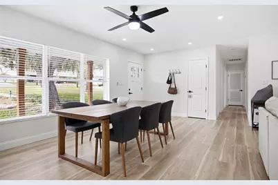 102 W Anglewood Drive, Brandon, FL 33511 - Photo 8