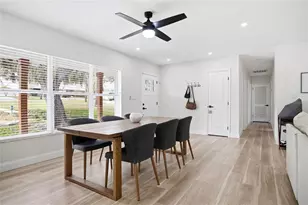 102 W Anglewood Dr, Brandon, FL 33511 - Photo 8