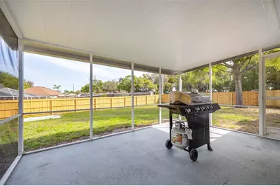 102 W Anglewood Drive, Brandon, FL 33511 - Photo 24