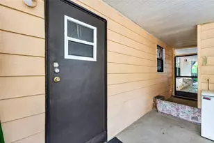 10510 Bay Hills Cir, Thonotosassa, FL 33592 - Photo 16